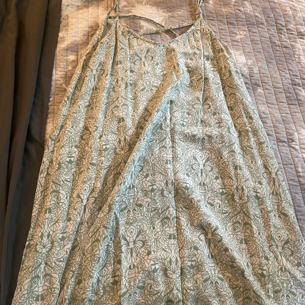 green & white flowy dress